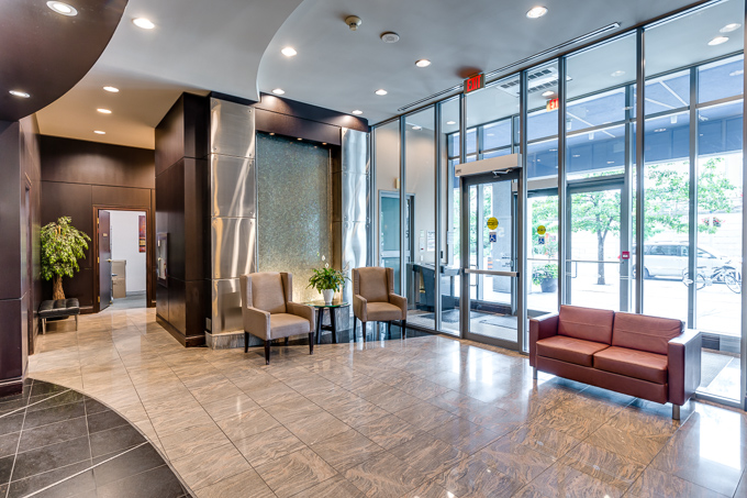 51 Lower Simcoe Street