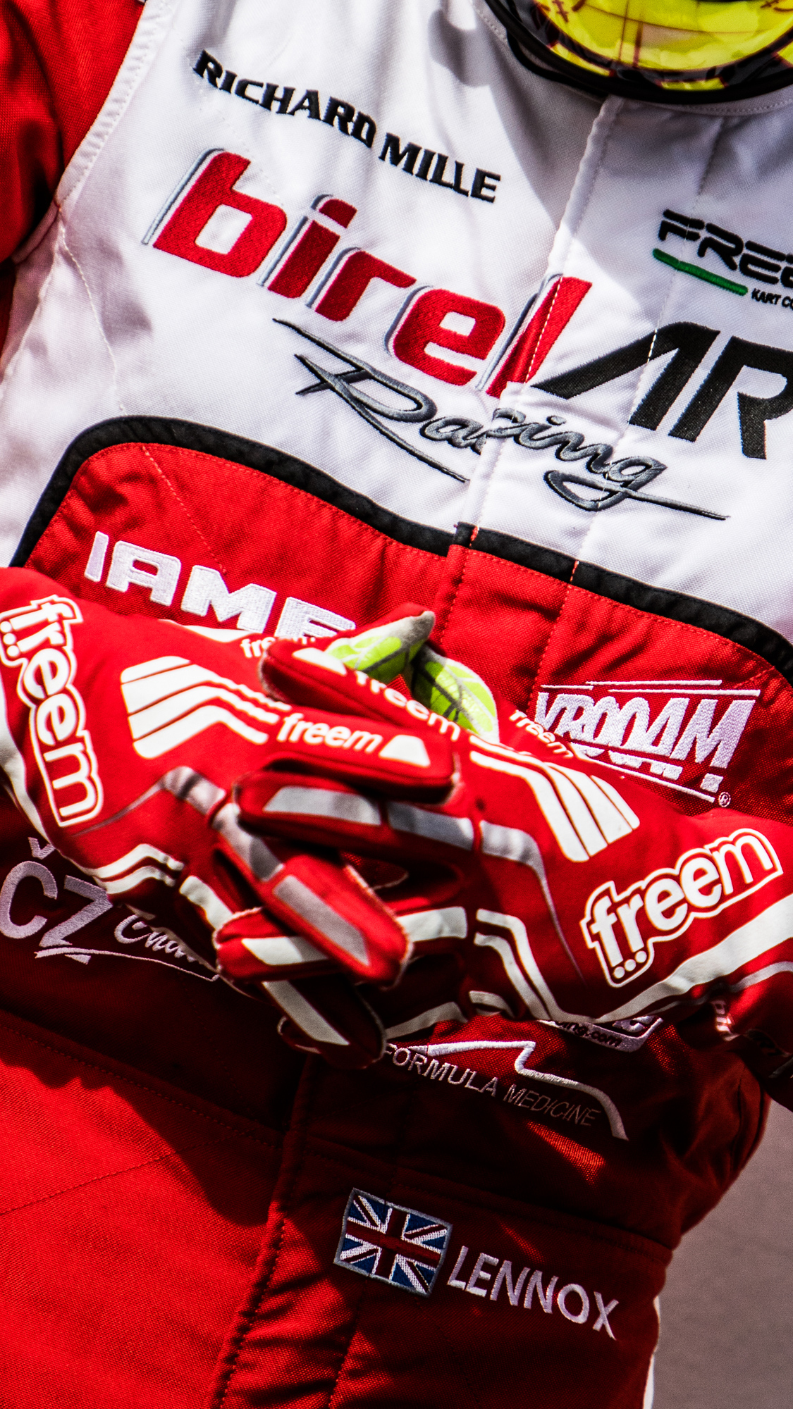 freem kart gloves