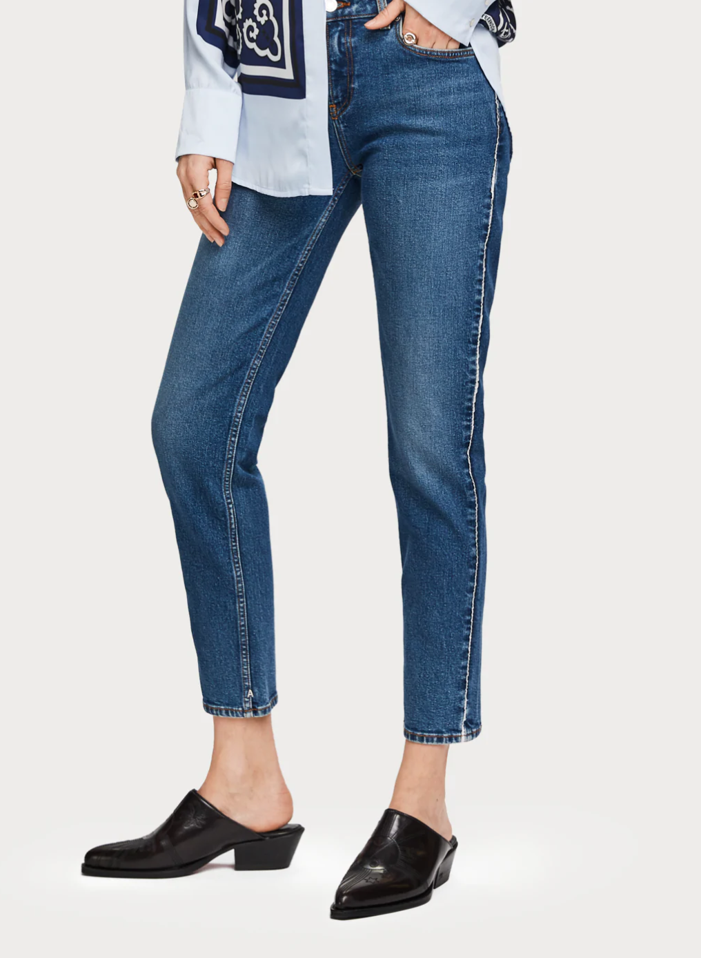 The Keeper - True Blue Mid rise slim fit