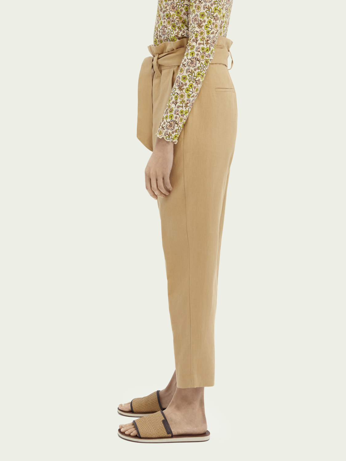 Paperbag linen trousers