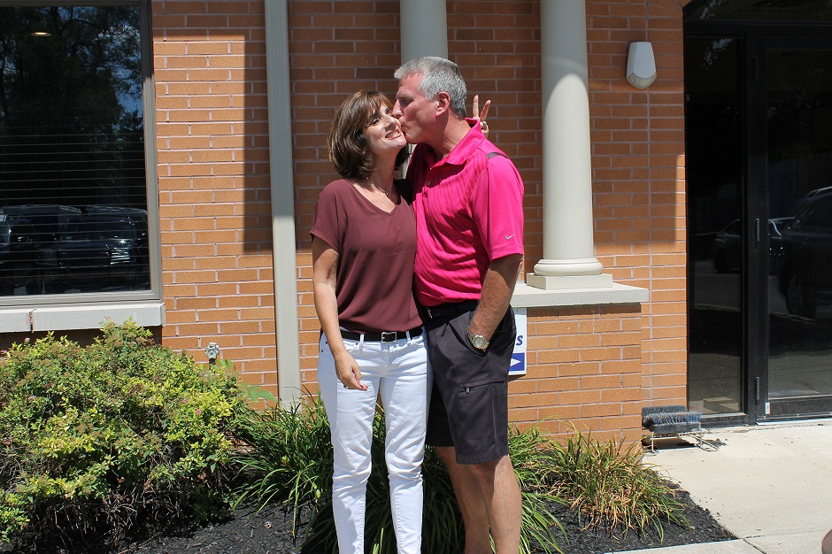 happy customers kissing