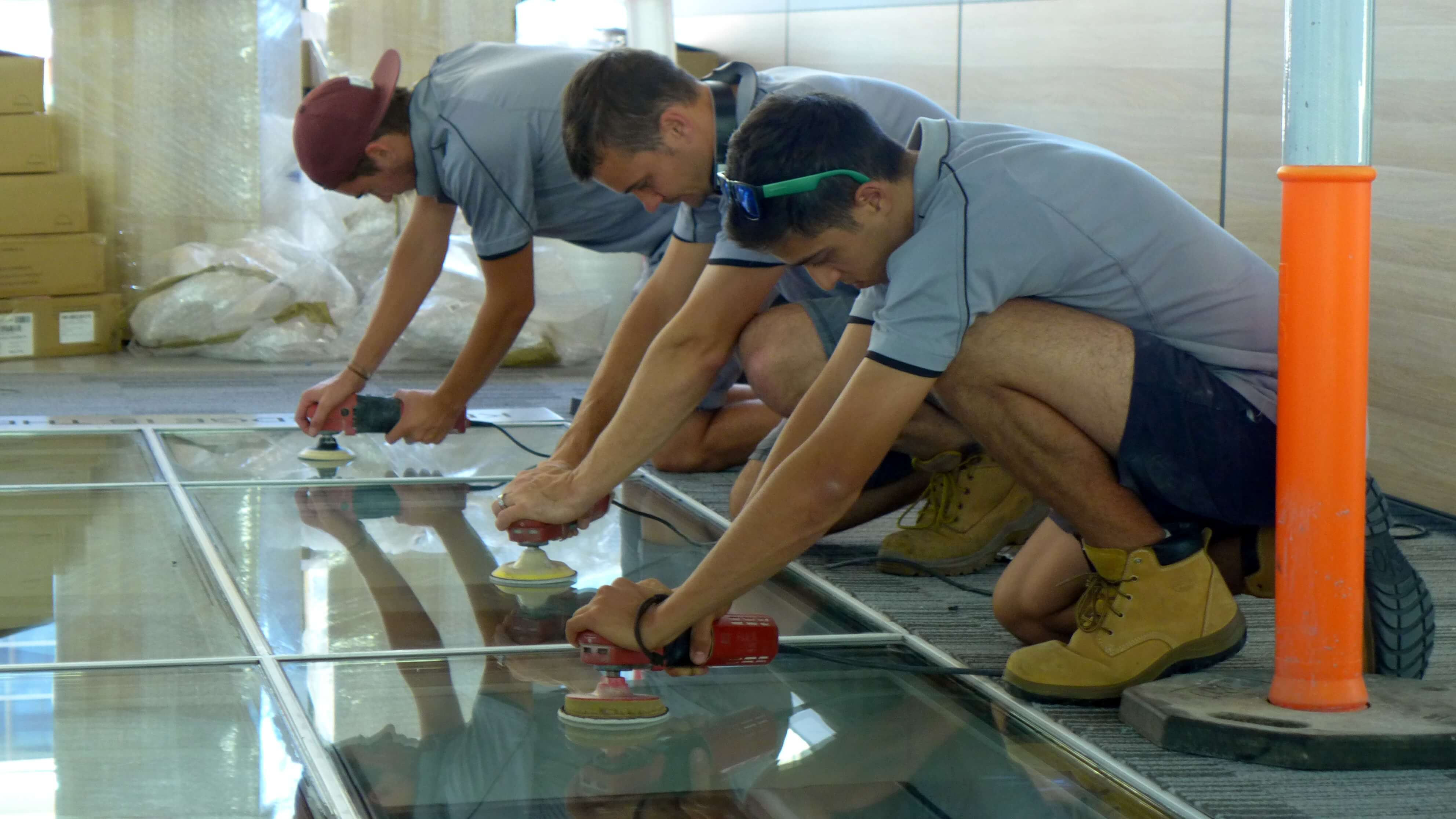 Glass polish floor