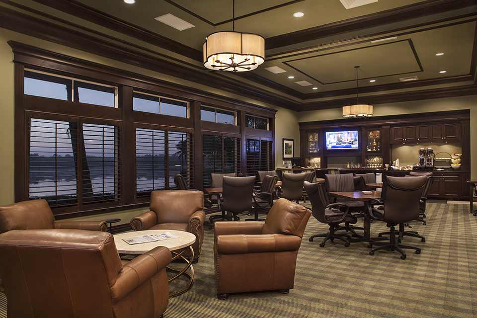 Grey Oaks mens locker room