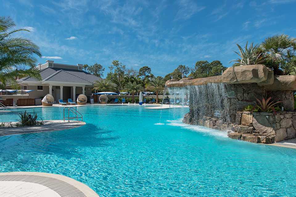 Grey Oaks pool
