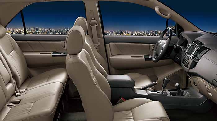 fortuner v - nội thất