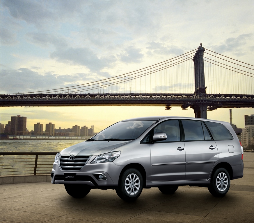 Innova v và Innova G