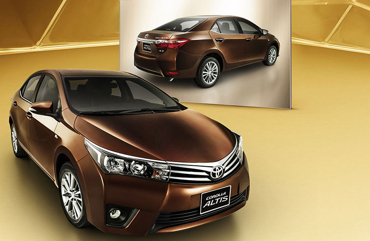 ngoại thất xe altis