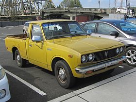 xe Toyota Hilux 2