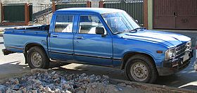 xe Toyota Hilux 3