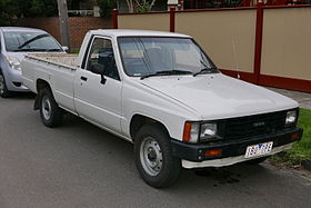 xe Toyota Hilux 4