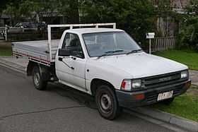 xe Toyota Hilux 5