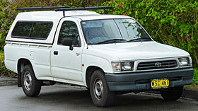 xe Toyota Hilux 6
