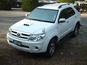 xe 7 chỗ fortuner đời1