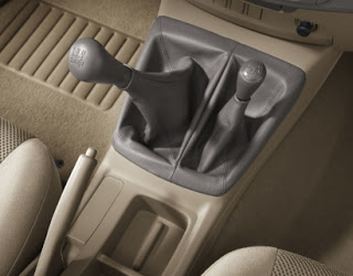 động cơ xe toyota hilux 2.5 E