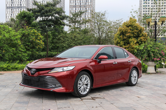 Toyota Camry 2019