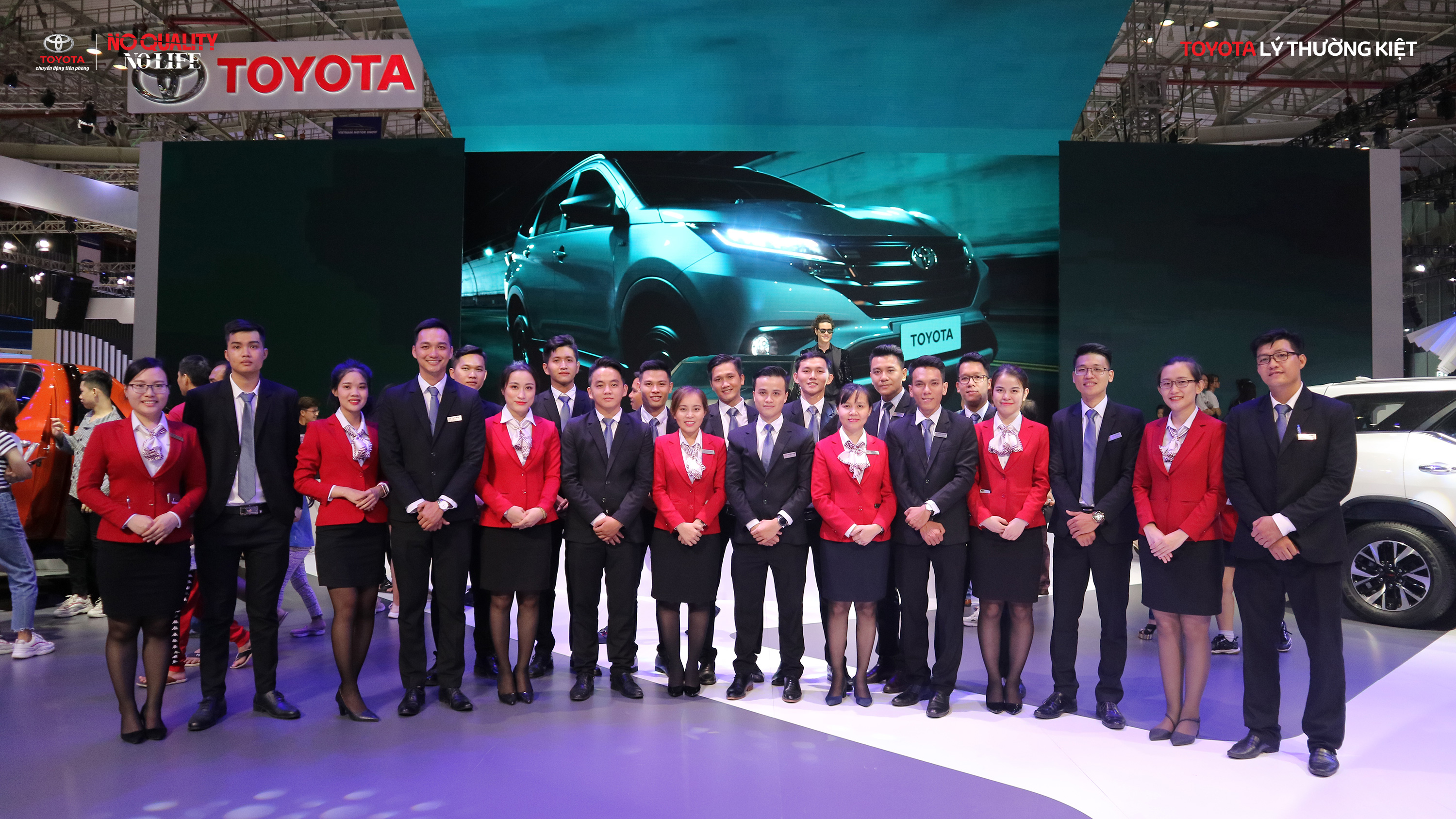 Xe Toyota