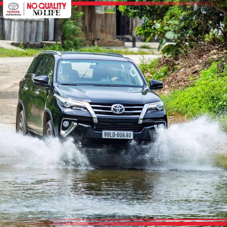 Xe Fortuner 2019