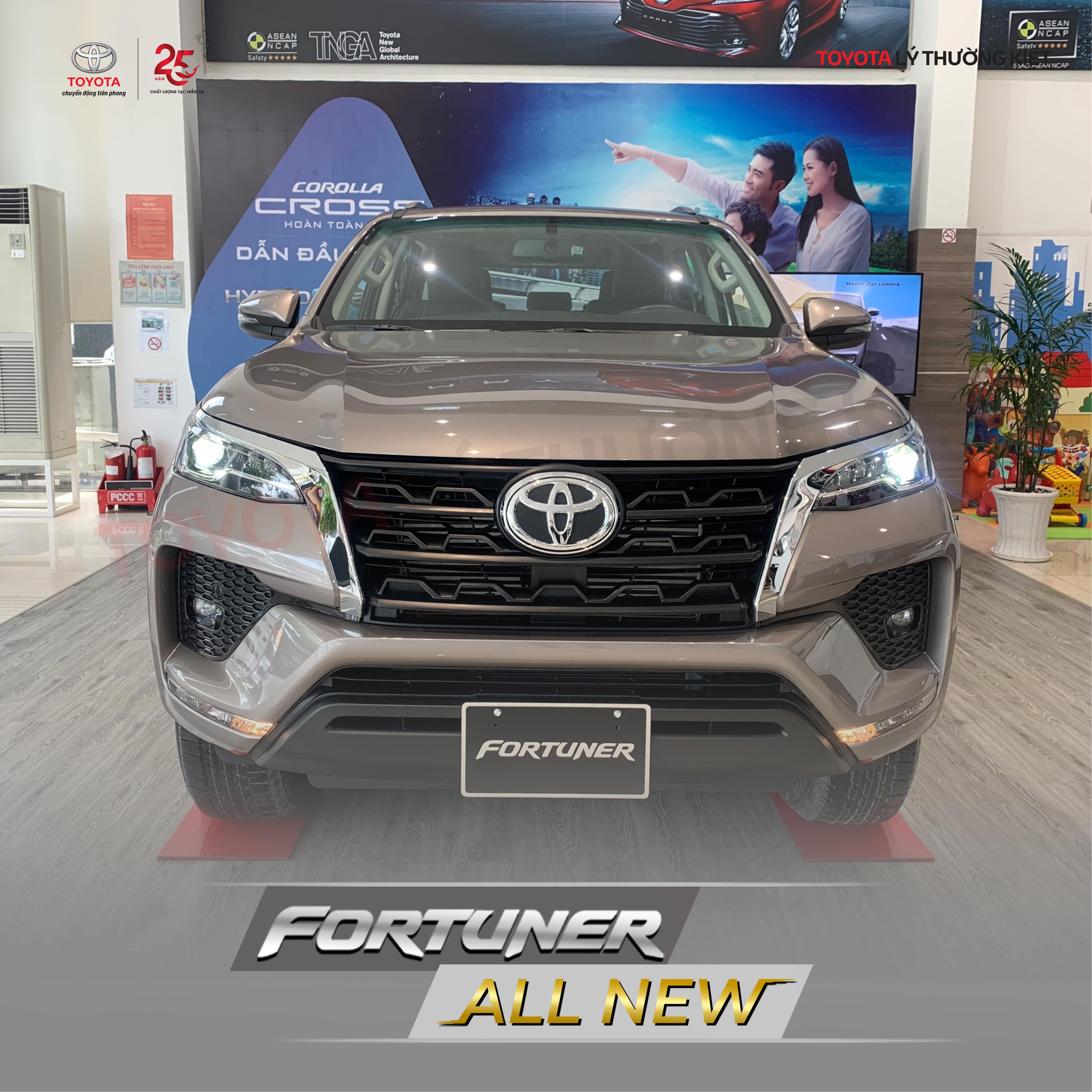 Xe Fortuner 2020