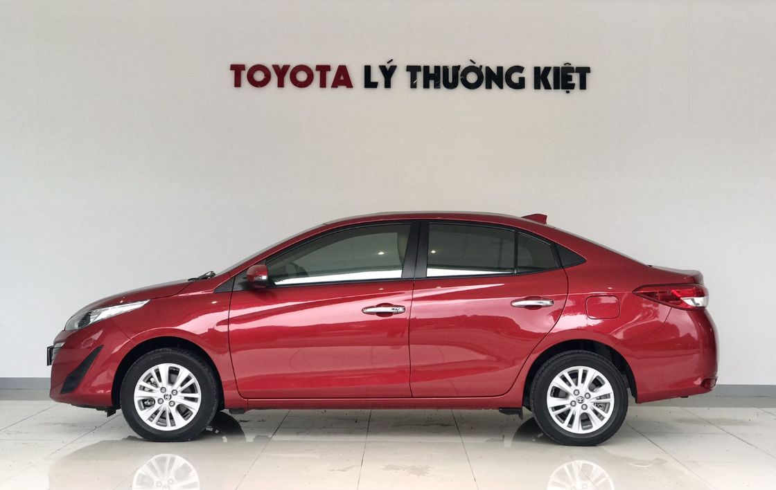đánh giá xe vios cũ qua lớp keo