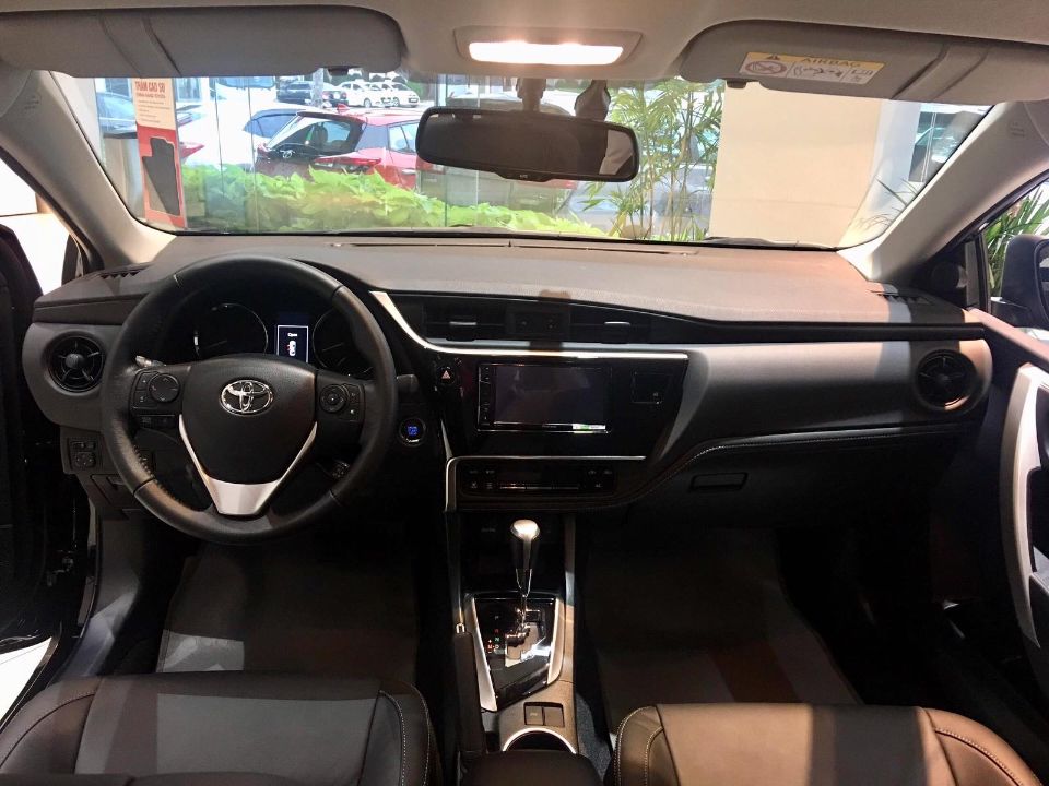 nội thất corolla altis 2020