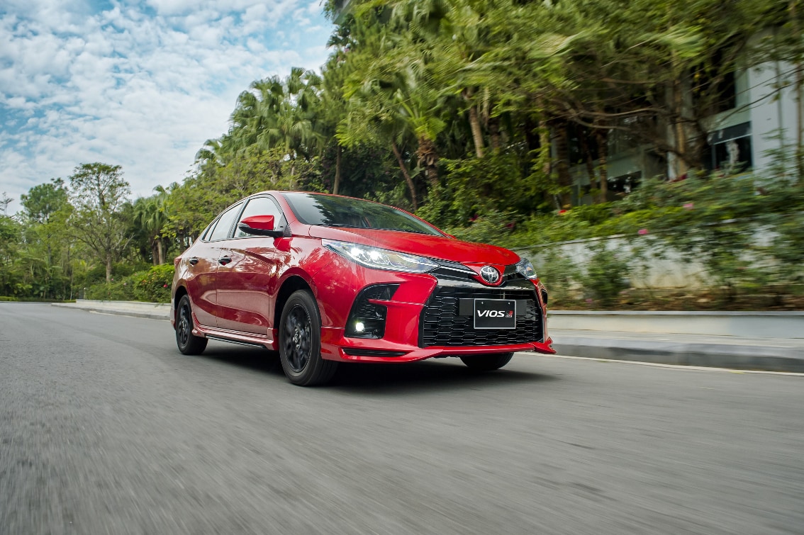 xe Toyota Vios 2021 GR-S