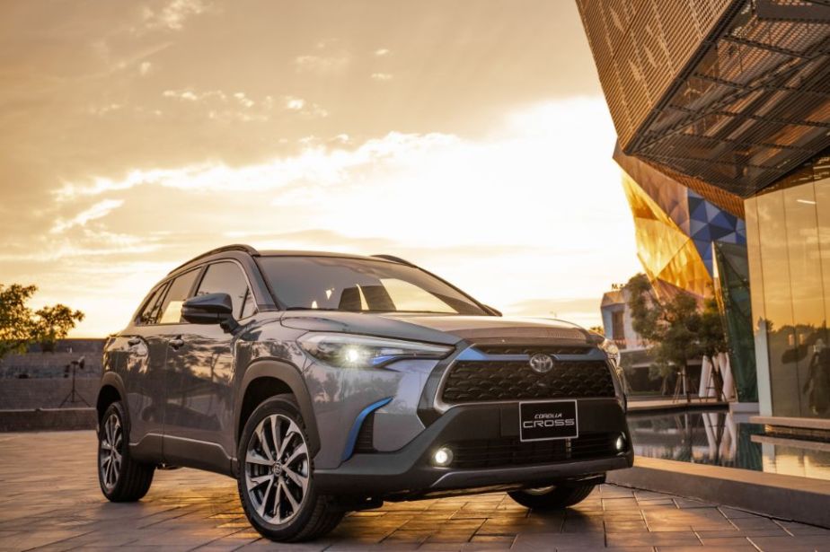 toyota corolla cross 2021 hybrid