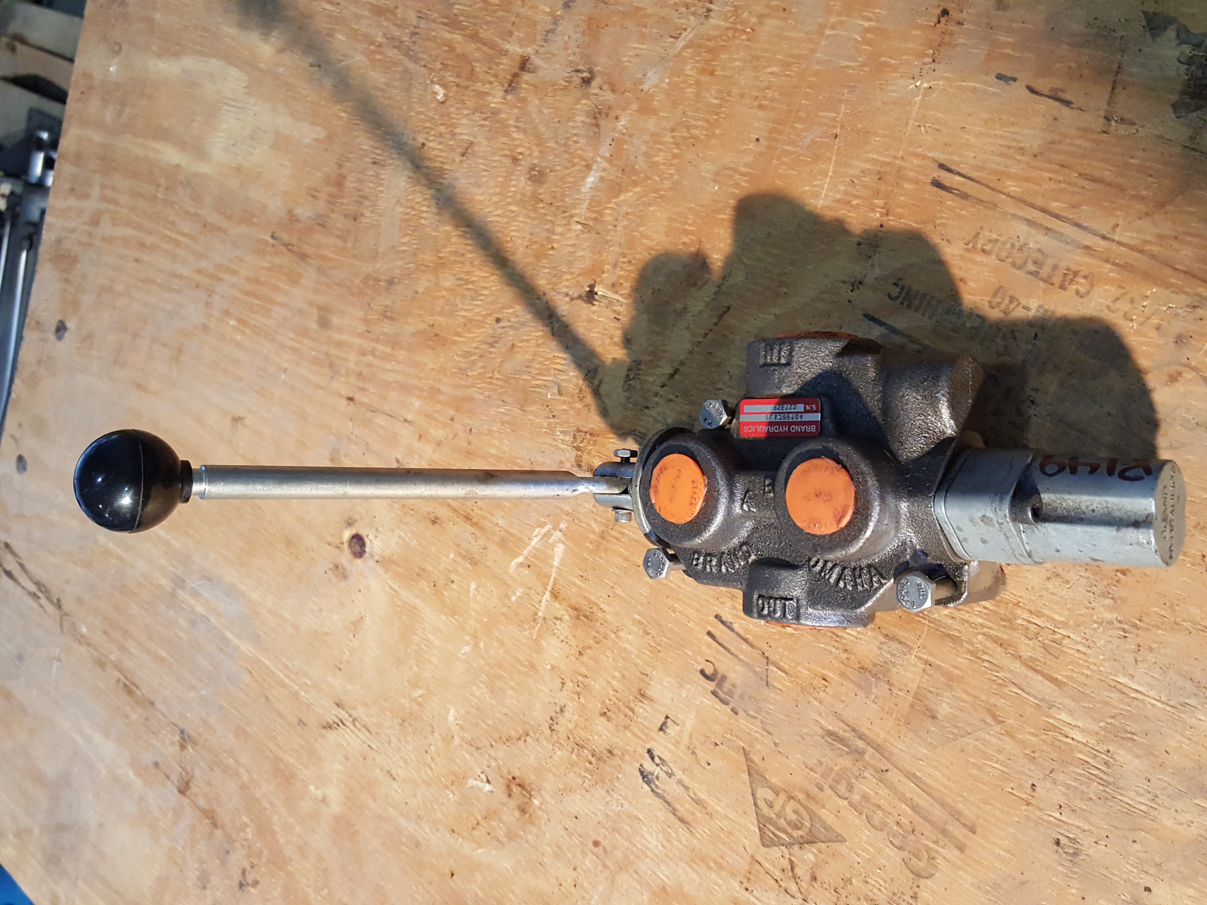 OMAHA BRAND HYDRAULIC VALVE (8149) Diligent Equipment Exchange