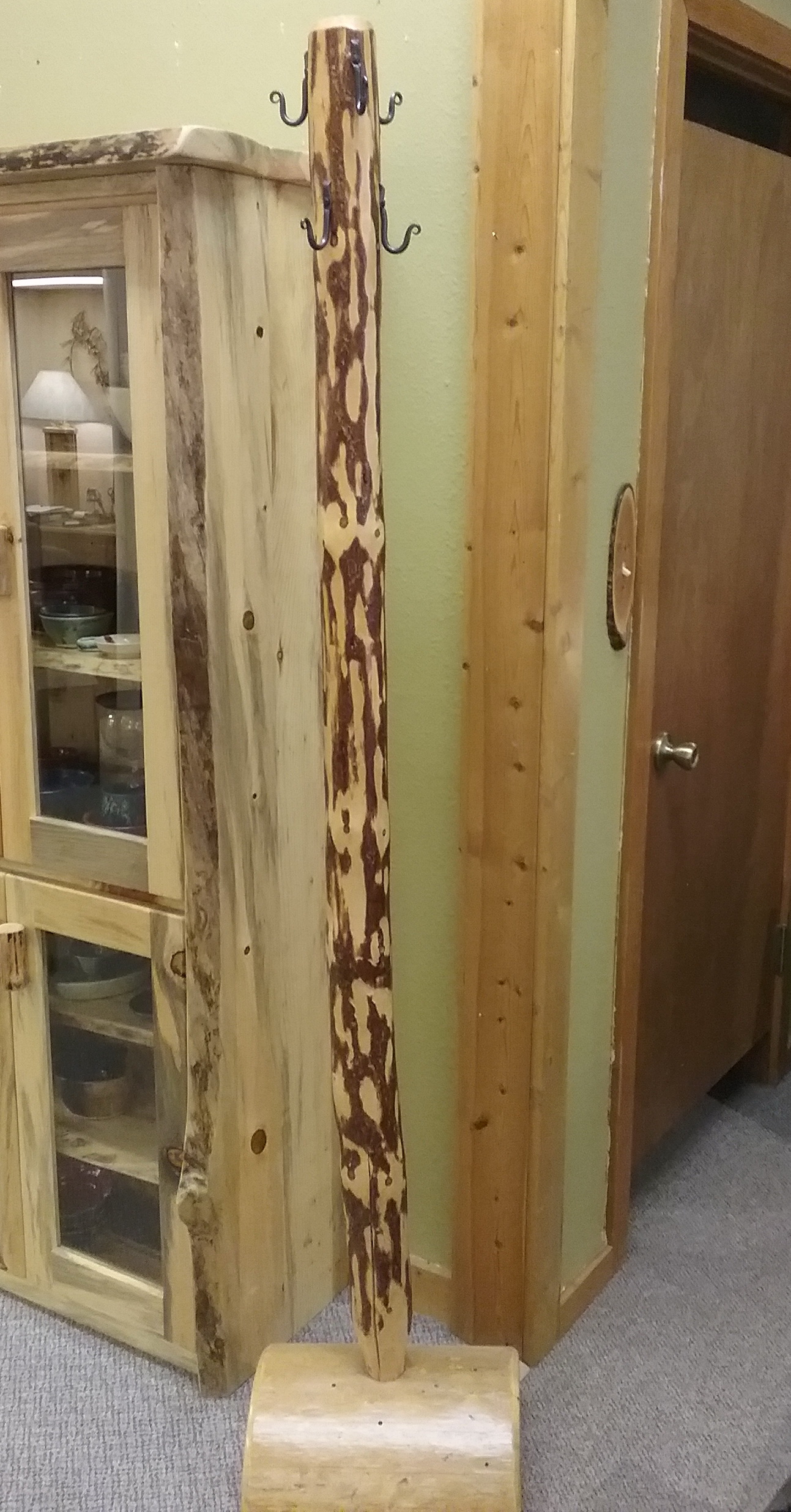 Northwest Handmade Furniture Rustic Coat Tree