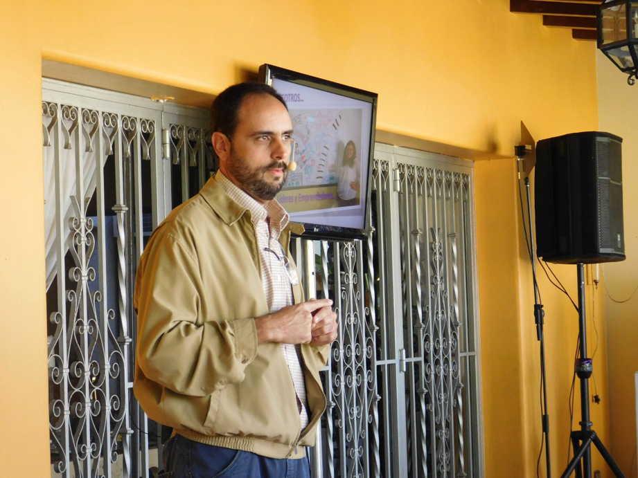 José Álvarez Akdemia