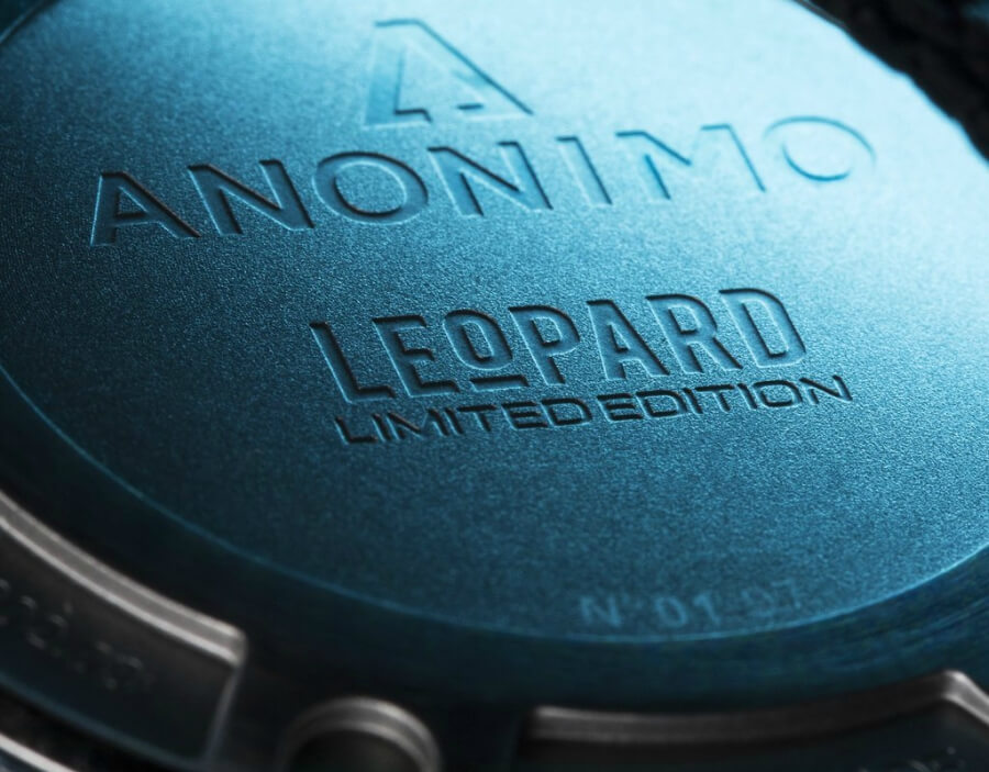 Anonimo Nautilo "Blue Leopard" caseback