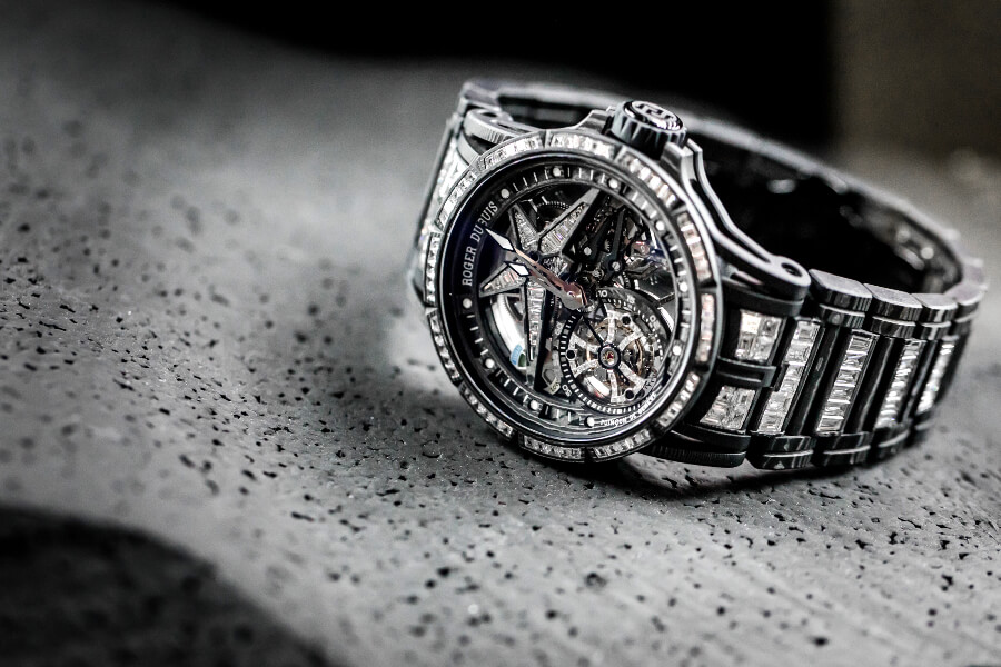 Roger Dubuis Excalibur Spider Ultimate Carbon Hands On