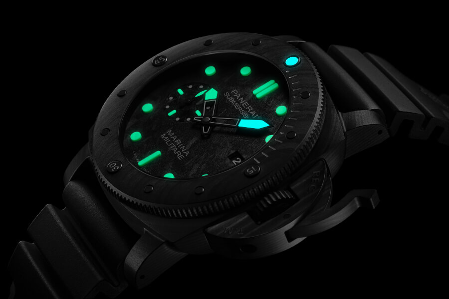 Panerai Submersible Marina Militare Carbotech - 47mm Review