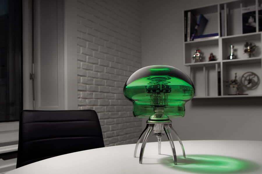 Top Desk Clock