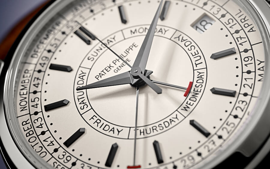 Patek Philippe Ref. 5212A-001 Calatrava Weekly Calendar Dial