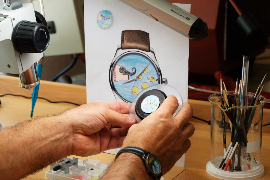 H. Moser & Cie. Endeavour Centre Seconds Automatic Room To Read