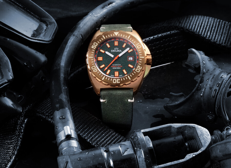 Best Dive Watch Delma Shell Star Bronze