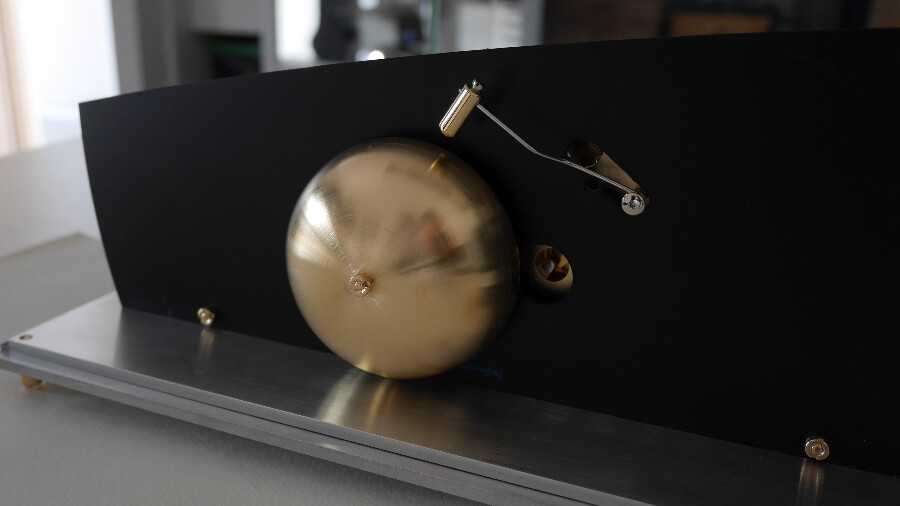 John-Mikael Flaux Le Guepard Clock