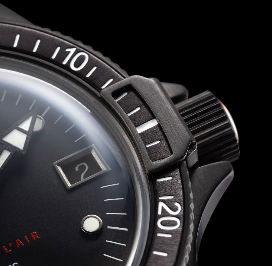 Yema Iconic Bezel-Lock Mechanism