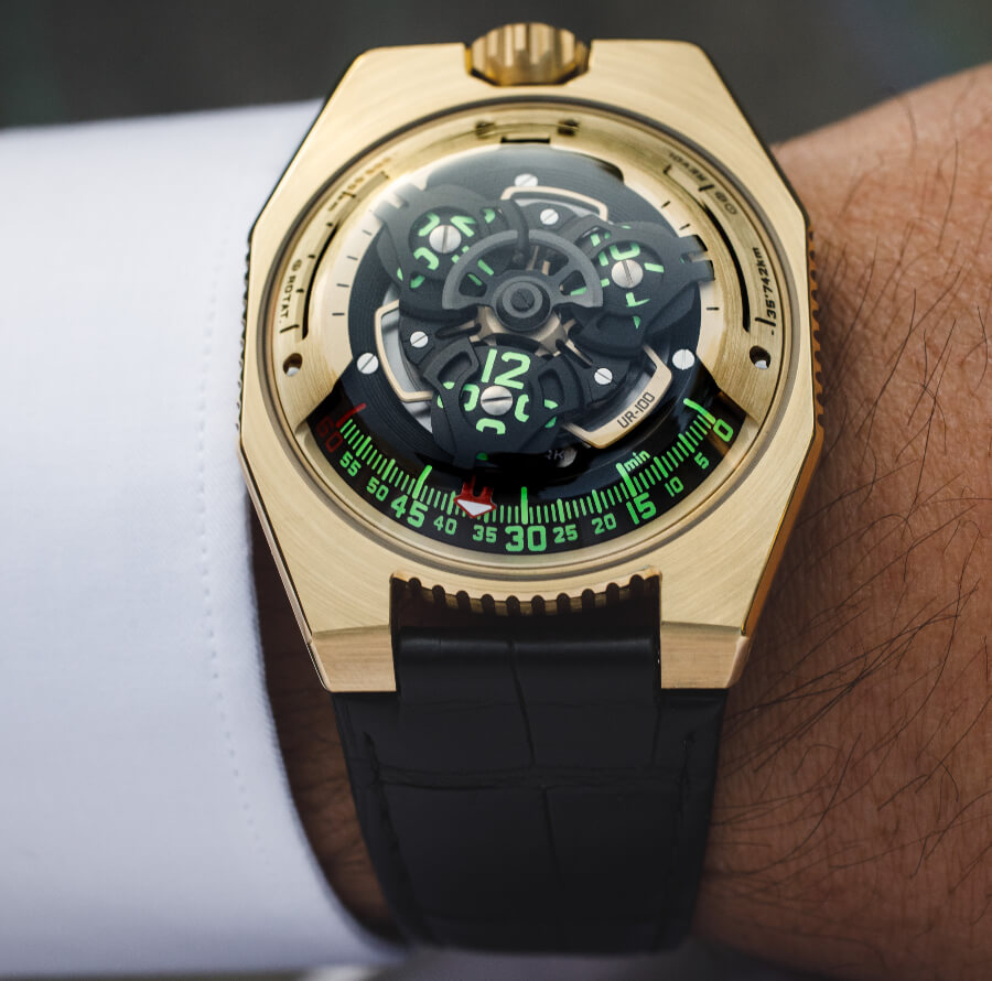 Men watchUrwerk UR-100 Gold Edition
