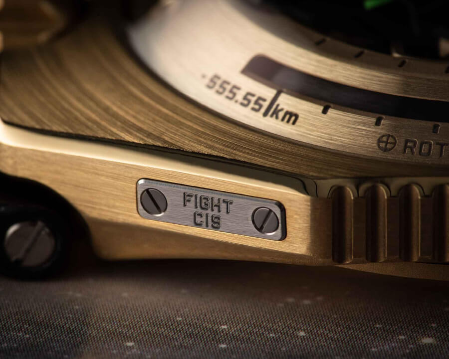 Urwerk UR-100 “Fight C-19” In Gold