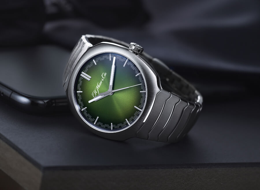 H. Moser & Cie. Streamliner Centre Seconds Matrix Green