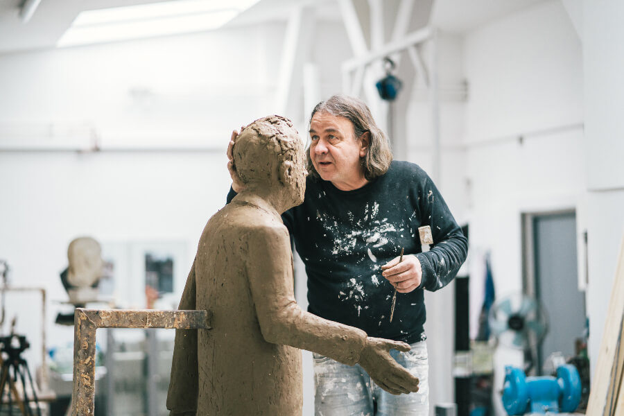Hamburg sculptor Thomas Jastram