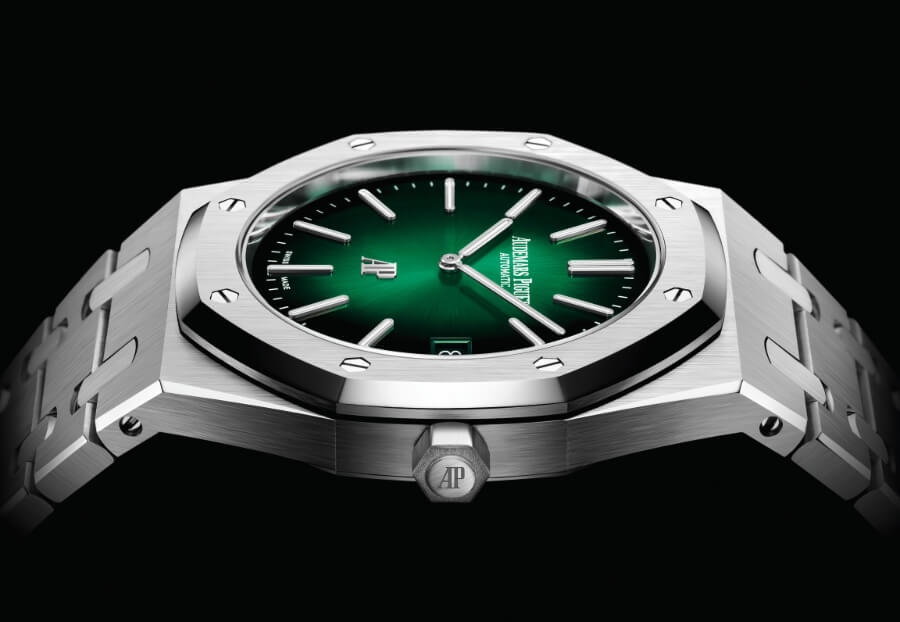 Audemars Piguet Royal Oak “Jumbo” Extra-Thin Green Dial Watch review