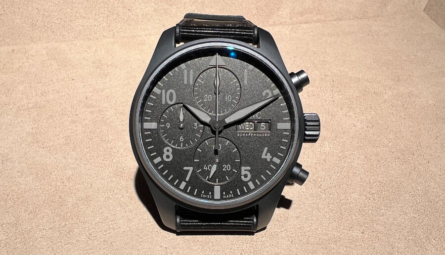 Review IWC Pilot’s Watch Chronograph 41 Top Gun Ceratanium