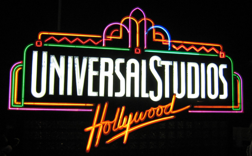 universal studios fountain sign at night