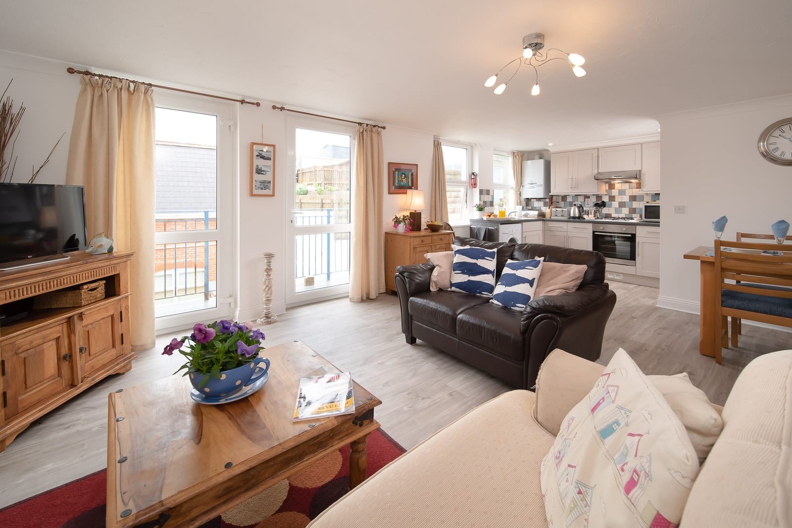 Beach Self Catering Apartments Devon Beach Court