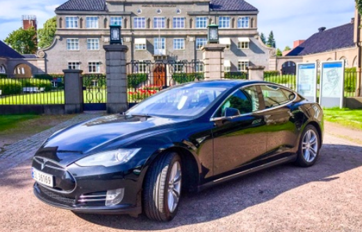 Tesla Model S