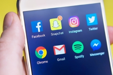 Social Media apps on a phone