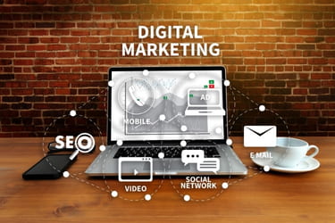 Digital Marketing - Laptop, mobile, e-mail, SEO, video, social network