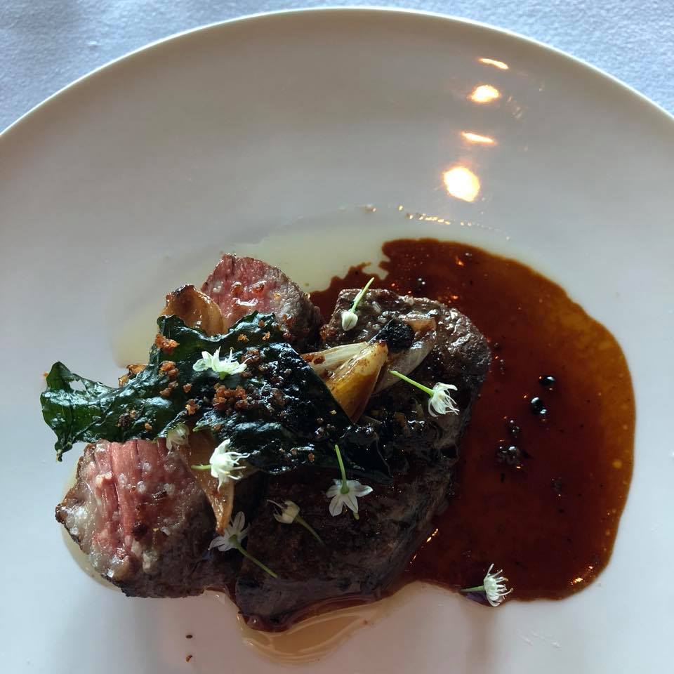 Ribeye - Spring onions with a sauce of grilled brassicas and preserved berry vinegar